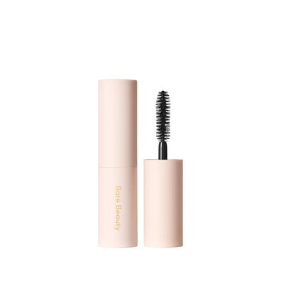 PERFECT STROKES UNIVERSAL VOLUMIZING MASCARA (MÁSCARA DE PESTAÑAS)